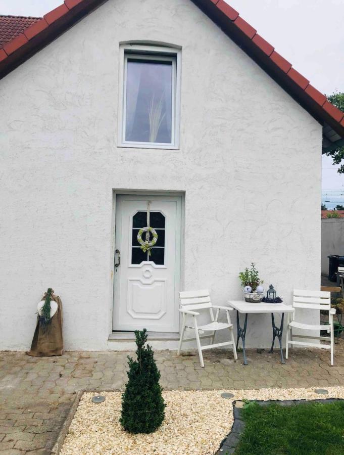 Kleine Gemuetliche Einliegerwohnung Mit Garten Und Pool Nordstemmen Exterior foto